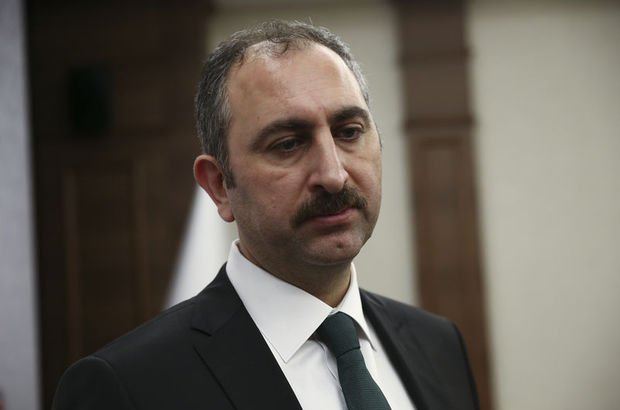 Adalet Bakanı Abdülhamit Gül'den 'tek tip kıyafet' açıklaması