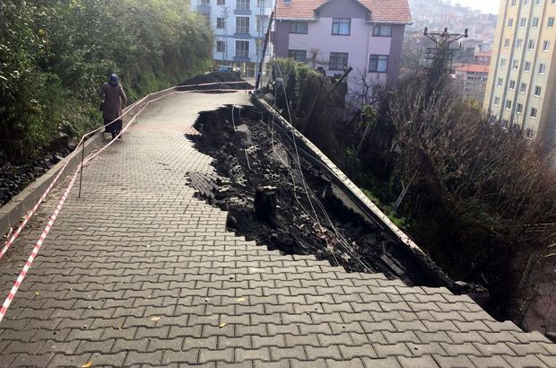 Zonguldak'ta meydana gelen heyelan nedeniyle evler boşaltılıyor