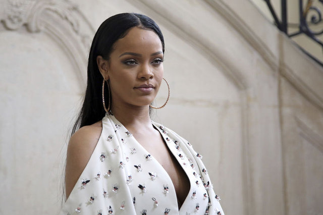 Rihanna'nın kuzeni vefat etti, Rihanna'nın kuzeni uğradığı silahlı saldırı sonucu yaşamını yitirdi