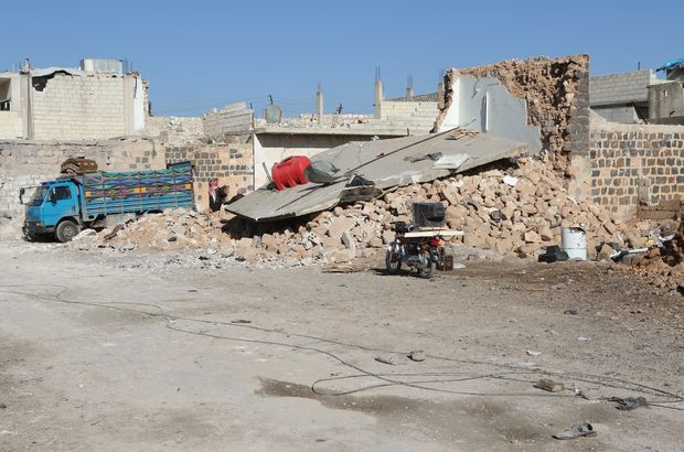 Esad, çatışmasızlık bölgesi ilan edilen İdlib'e saldırılarını arttırdı