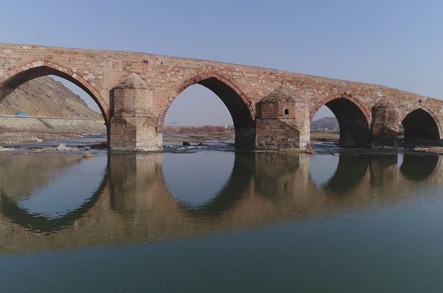 Tarihi Çobandere Köprüsü yıllara meydan okuyor