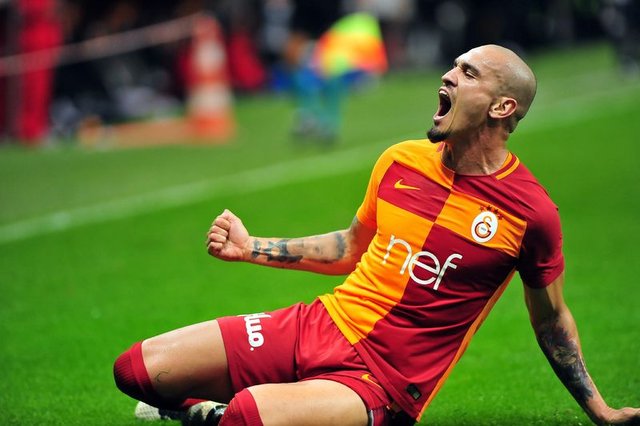Galatasaray transfer haberleri - Galatasaray, Dalbert'in peşinde