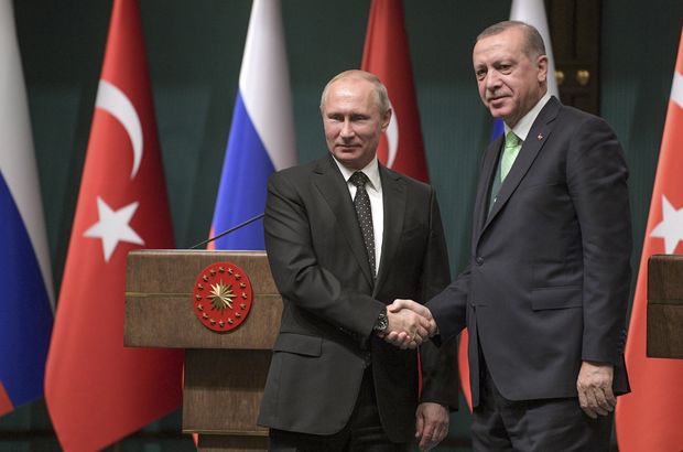 Putinden dünya liderlerine yeni yıl tebriği Putinden dünya liderlerine yeni yıl tebriği