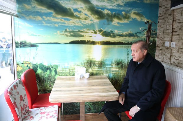 Cumhurbaşkanı Erdoğan börekçide