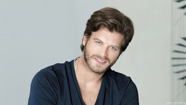Kıvanç Tatlıtuğ'a haciz şoku! Kıvanç Tatlıtuğ'a neden haciz geldi? Magazin Haberleri