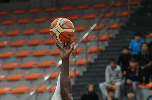 Kataja Basket: 82 - İstanbul Büyükşehir Belediyespor: 87