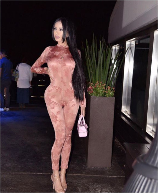 Kim Kardashian'a benzemek için 11 ameliyat geçirdi!