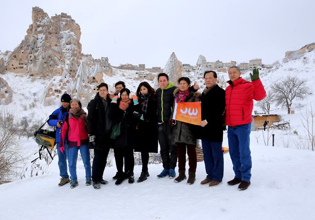 Turistler beyaz Kapadokya'ya hayran kaldı