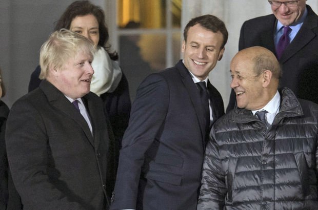 Boris Johnson'dan İngiltere ile Fransa arasına dev köprü önerisi