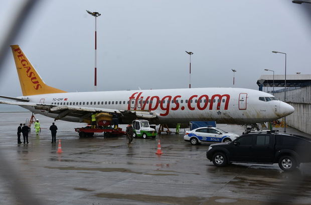 Trabzon'da pistten çıkan uçak teknik incelemeye alındı