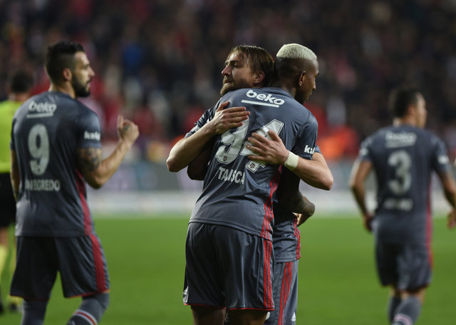 Bülent Yavuz, Antalyaspor-Beşiktaş maçını ve Halis Özkahya'nın performansını değerlendirdi