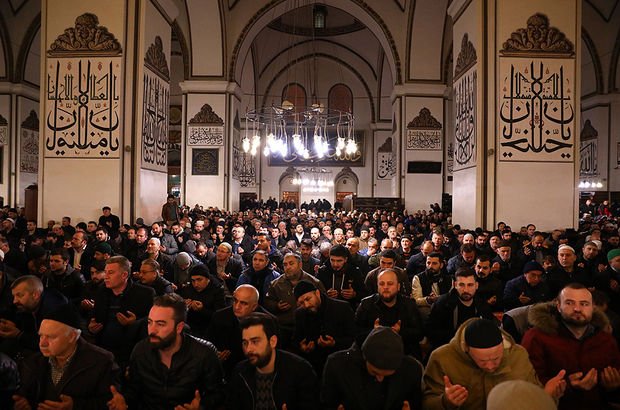 90 bin camide Fetih Suresi okundu! Camilerde Afrin Zeytin Dalı Harekatı için dua edildi