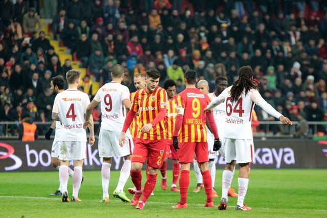 Galatasaray'dan Kayserispor'a fair play dersi!