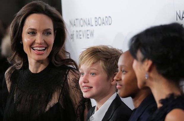 Angelina Jolie'ye kötü haber!