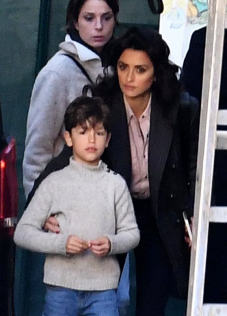 Penelope Cruz oğlu Leonardo ile görüntülendi