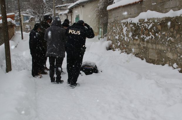 Yoğun kar yağışının olduğu Konya'dan üzücü haber! Karların altından cesedi çıktı!