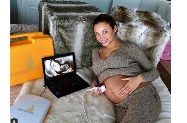 Van der Wiel'in sevgilisi Rose Bertram evine ultrason cihazı aldı - Magazin haberleri