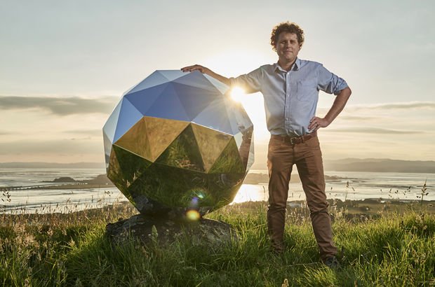 Yeni Zelanda'nın disko topu uydusu gökbilimcileri kızdırdı