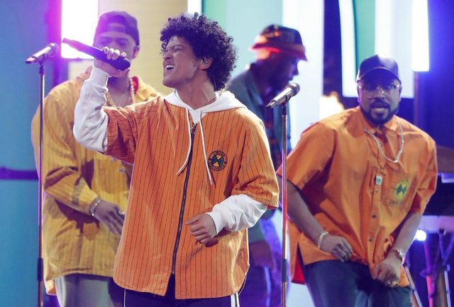 Grammy Ödülleri tek tek sahiplerini buldu! - 60. Grammy Ödülleri'ne Bruno Mars damgası