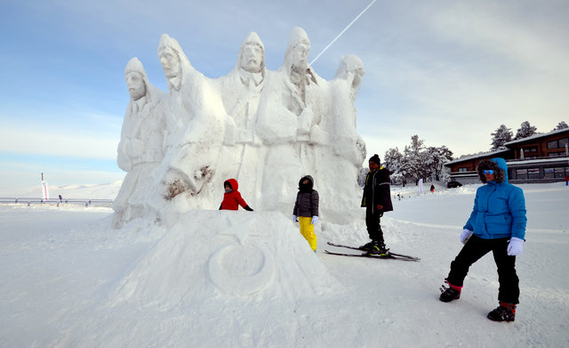 Kardan heykeller ilgi odağı oldu