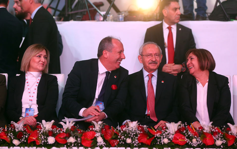 Muharrem İnce ve Kemal Kılıçdaroğlu kurultay salonunda yan yana oturdu