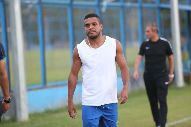 Fenerbahçeli yıldızı dolandırdılar! Yok böyle skandal