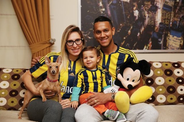 Fenerbahçeli yıldızı dolandırdılar! Yok böyle skandal