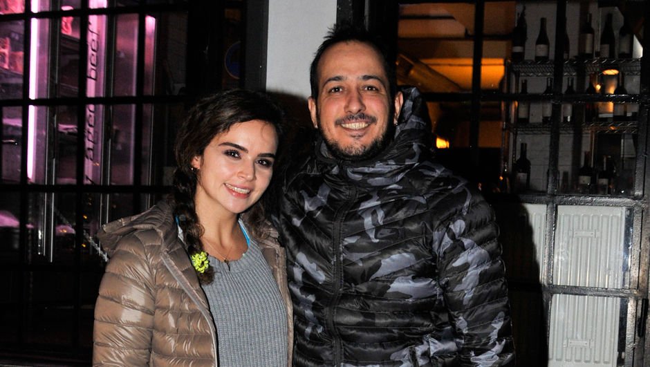 Sarp Apak baba oluyor Sarp Apak ile Bengisu Uzunöz�un Sarp Apak baba oluyor Sarp Apak ile Bengisu Uzunöz�un