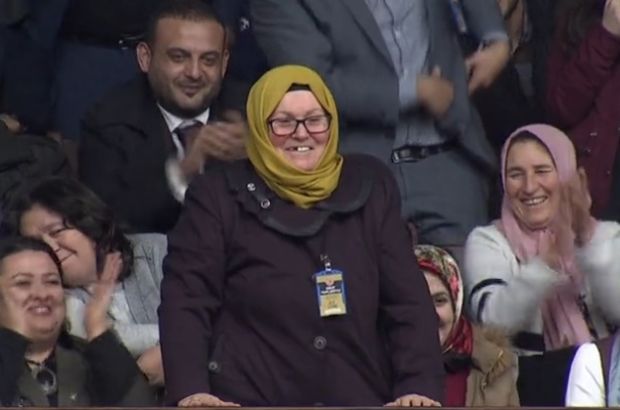 Ak Parti Grup Toplantısı'nda renkli anlar! Erdoğan ilgiyle izledi