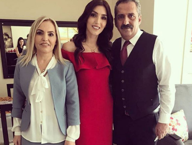 Yavuz Bingöl'ün kızı Türkü Sinem Bingöl nişanlandı - Magazin haberleri