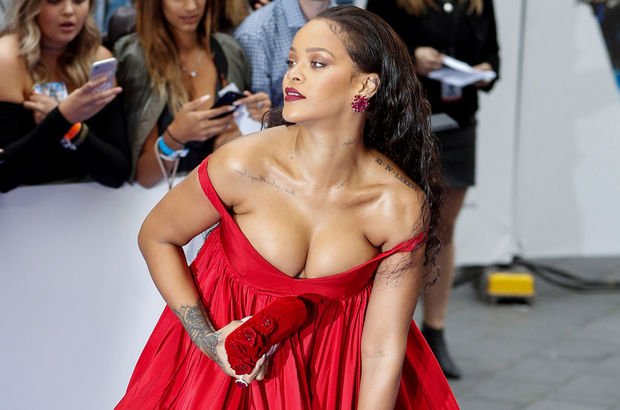 Rihanna, 