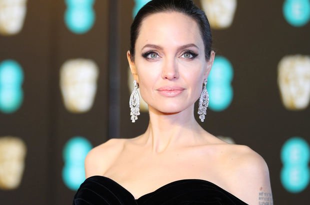 Angelina Jolie'ye başarı ödülü - Magazin haberleri