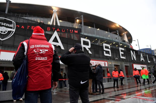 Arsenal'den rekor sponsorluk anlaşması!