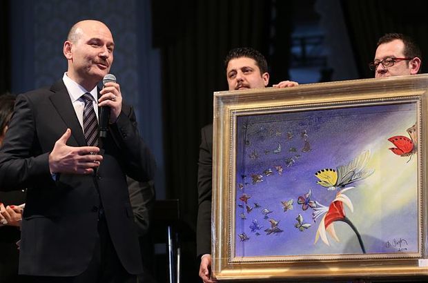 İçişleri Bakanı Soylu'nun kelebek hastaları için yaptığı resim 500 bin liraya satıldı