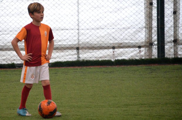 10 yaşındaki forvet Galatasaray'da