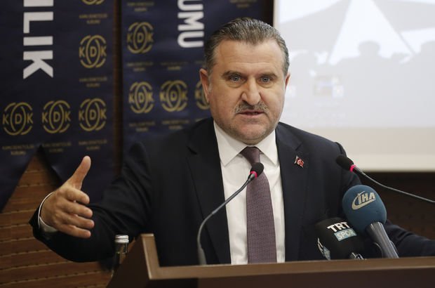 Gençlik ve Spor Bakanı Osman Aşkın Bak'tan spor hukuku açıklaması