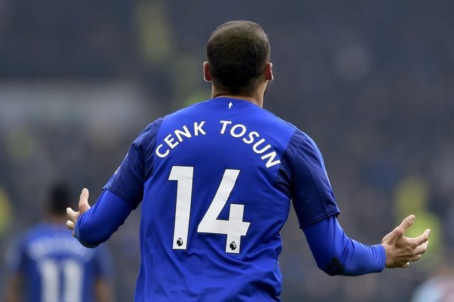 Beşiktaş'tan Everton'da ilk golünü atan Cenk Tosun'a mesaj
