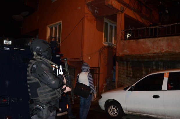 İstanbul'da son dakika: Eylem hazırlığındaki teröristlere operasyon!