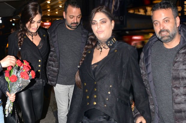 Sosyetik Guzel Sureyya Yalcin Bir Oturusta 3 Tost Yedi Magazin Haberleri