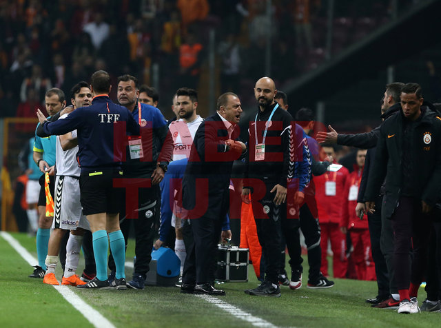 Galatasaray Konyaspor maçında 2. golden sonra stat sallandı 19
