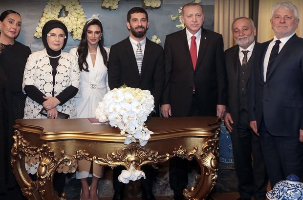 İşte Cumhurbaşkanı Erdoğan ile eşi Emine Erdoğan'ın hediyesi