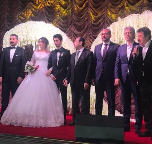 duru park taksi kadının sütünü emen adam