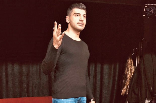 Oyuncu Kalust Şalcıoğlu tek kişilik oyunuyla sahneye çıktı  - Magazin haberleri