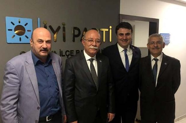 Türkiye Kamu Sen Genel Başkanı İsmail Koncuk, istifa ederek İYİ Parti'ye üye oldu