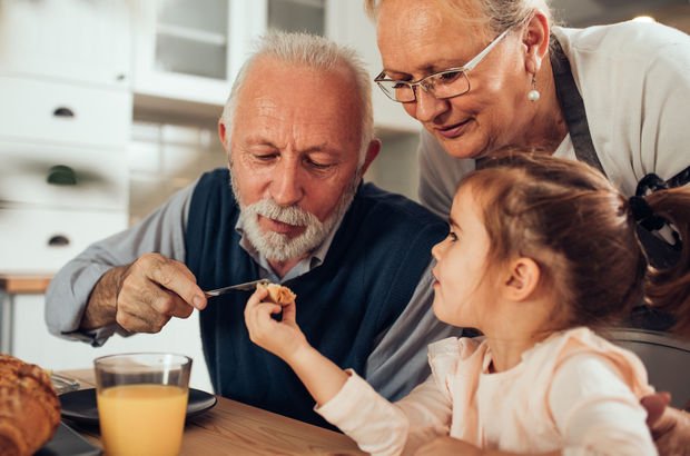 Büyükanneler ve büyükbabalar torunlarının sağlığını olumsuz mu etkiliyor?