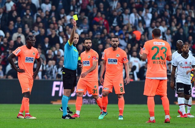 Beşiktaş Alanyaspor maçının hakemi Barış Şimşek'in performansını Bülent Yavuz değerlendirdi