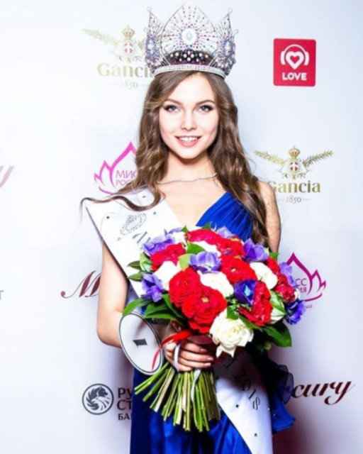 Miss Rusya birincisi Yulia Polyachihina'nın Instagram paylaşımları