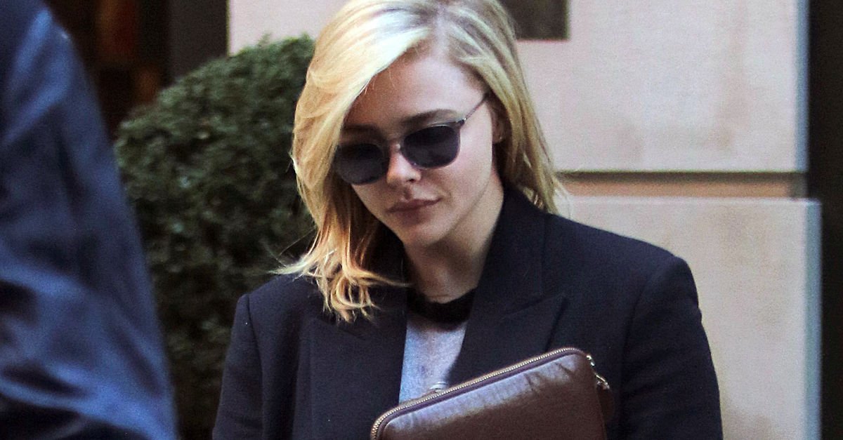 Brooklyn Beckham Sorusu Chloe Moretz In Moralini Bozdu