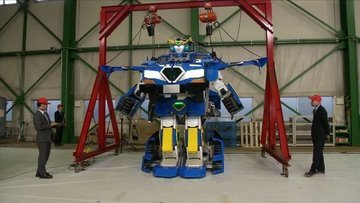 'Transformers' filmi gibi... Otomobile dönüşebilen robot geliştirildi