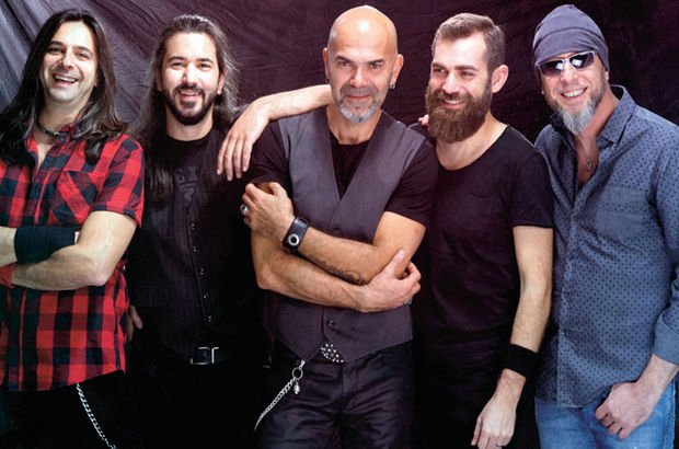 Unlu Rock Grubu Yuksek Sadakat In Vokalisti Kenan Vural Sarkimizin Mitolojik Hikayesi Var Magazin